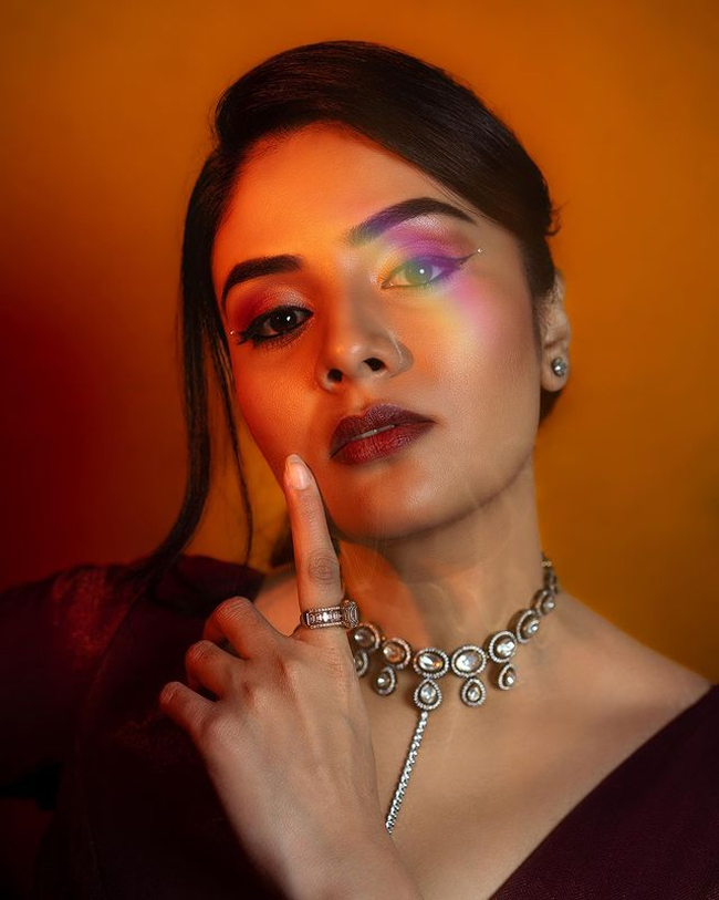 Staggering Clicks Of Stunning Sreemukhi